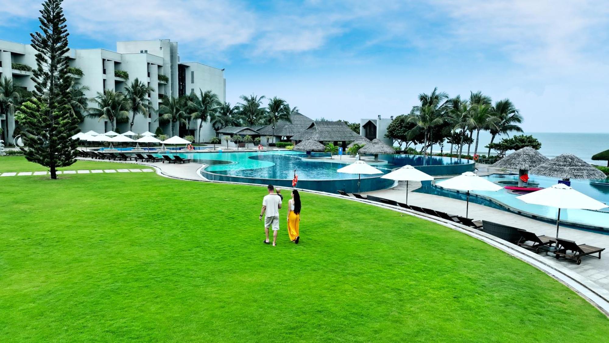 Vietsovpetro Ho Tram Beach Resort & Spa Exterior photo