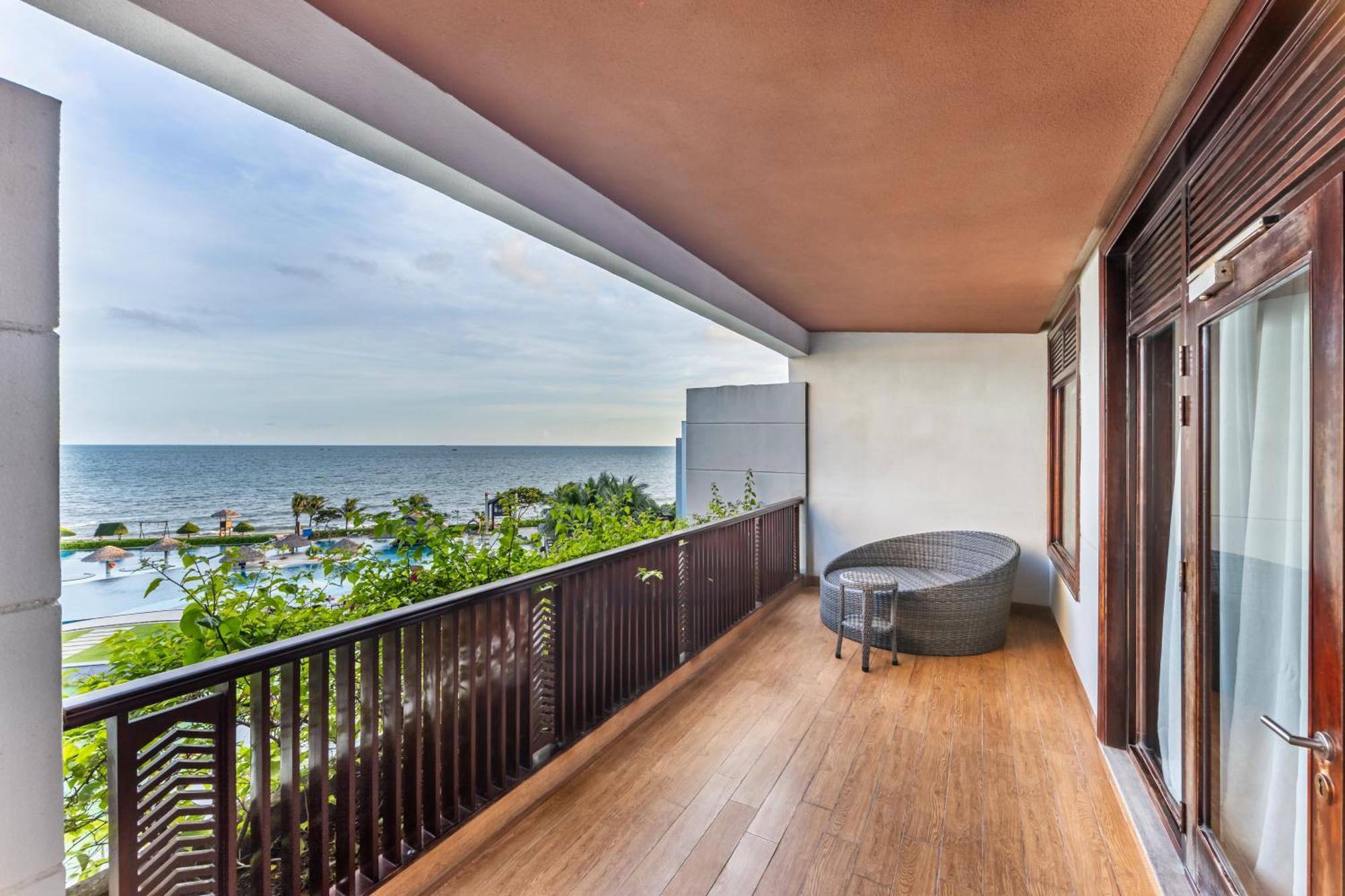 Vietsovpetro Ho Tram Beach Resort & Spa Exterior photo